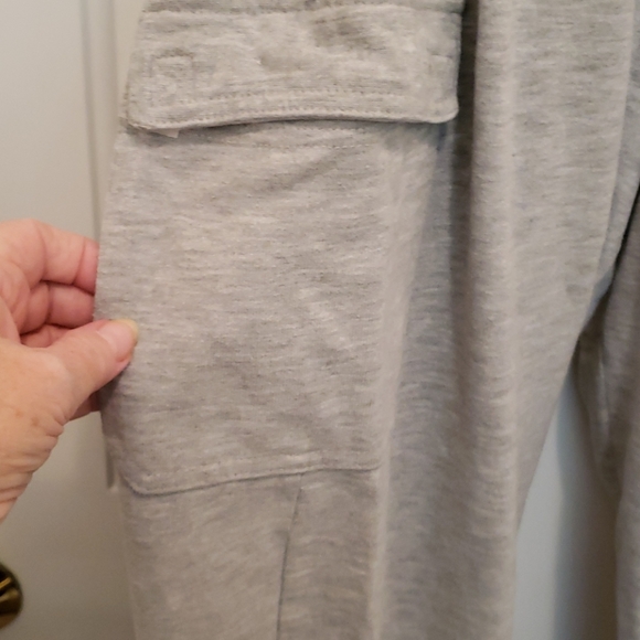 *3 for $25*  Bold Spirit Sweat Suit (2 pieces) - Size Large - Picture 10 of 13
